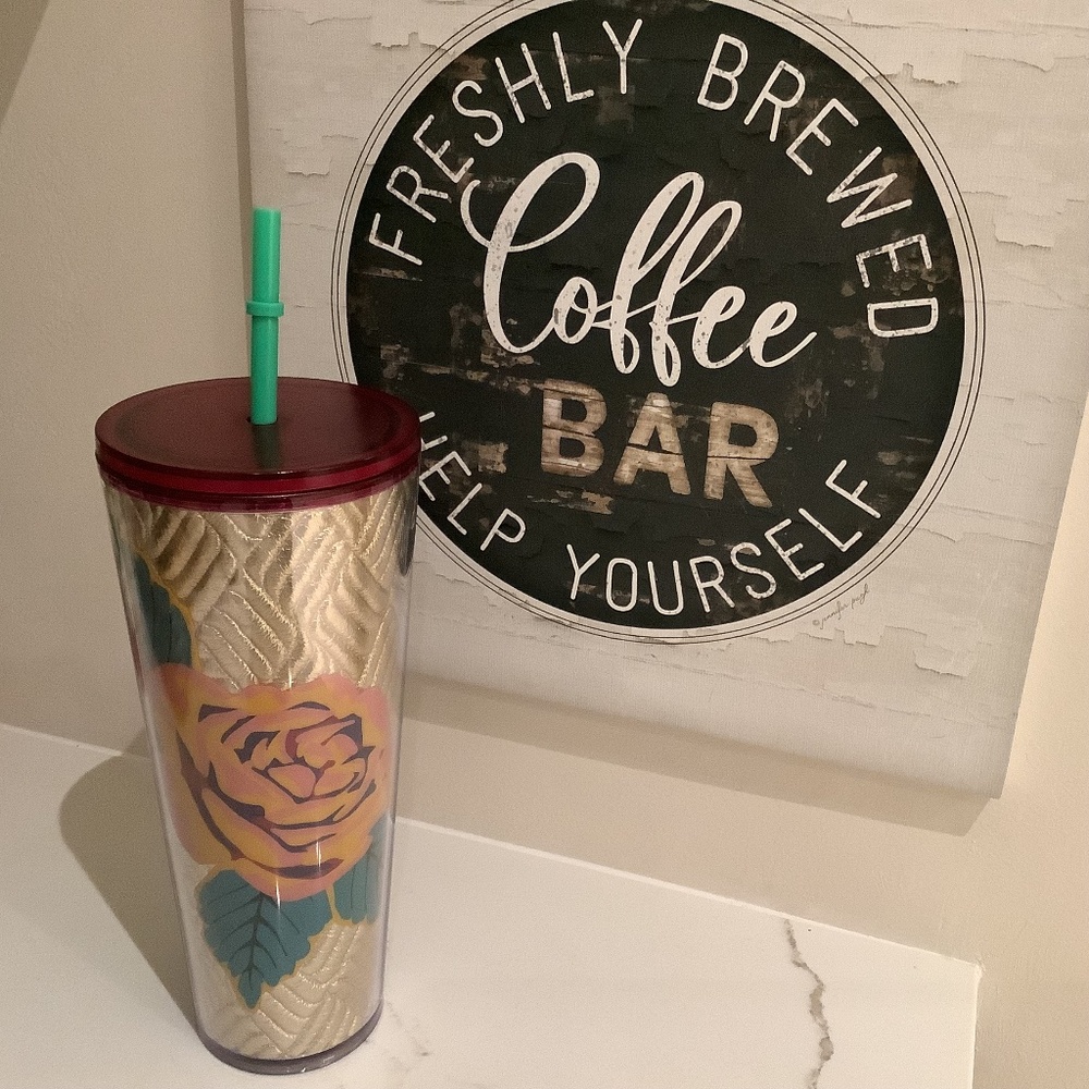 Starbucks Fall  Limited Edition 2020 Gold Quilted Rose Venti  24 oz. Tumbler